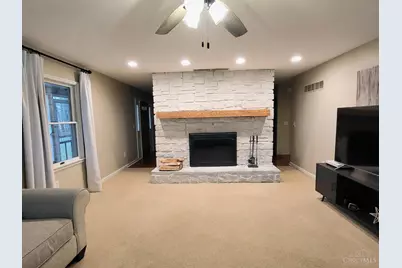 1770 Sunny Acres Lane, Ohio Township, OH 45102 - Photo 13