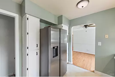 77 E Handel Lane, Green Township, OH 45218 - Photo 5