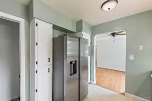 77 E Handel Ln, Green Township, OH 45218 - Photo 5