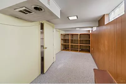 77 E Handel Lane, Green Township, OH 45218 - Photo 17