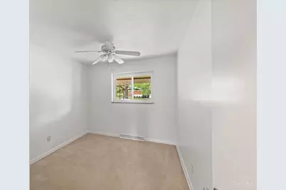 77 E Handel Lane, Green Township, OH 45218 - Photo 9