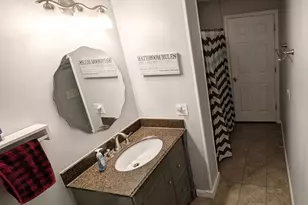 859 Gilcrest Ln, Delhi Township, OH 45238 - Photo 9