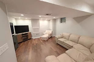 859 Gilcrest Ln, Delhi Township, OH 45238 - Photo 13