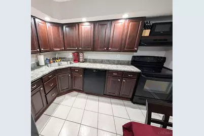 859 Gilcrest Lane, Delhi Township, OH 45238 - Photo 5