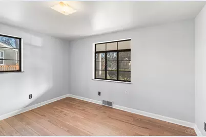 1415 Maple Avenue, Wyoming, OH 45215 - Photo 7