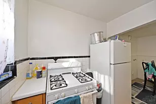 3042 Percy Ave, Cincinnati, OH 45211 - Photo 5