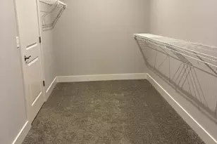 4370 Windemere Cir, Batavia Township, OH 45103 - Photo 9