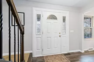 8140 Maxfield Ln, Madeira, OH 45243 - Photo 5