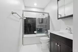 9925 Grasscreek Ct, Colerain Township, OH 45231 - Photo 19