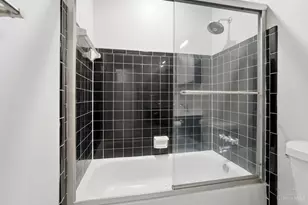 9925 Grasscreek Ct, Colerain Township, OH 45231 - Photo 21