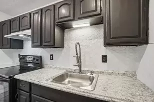 9925 Grasscreek Ct, Colerain Township, OH 45231 - Photo 13