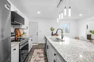 11866 Hitchcock Dr, Forest Park, OH 45240 - Photo 9