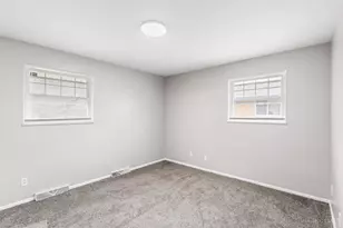 3121 Mary Jane Dr, Green Township, OH 45211 - Photo 15