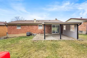 3121 Mary Jane Dr, Green Township, OH 45211 - Photo 27