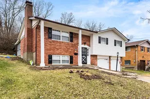 3121 Mary Jane Dr, Green Township, OH 45211 - Photo 3