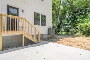 5328 Lester Rd, Cincinnati, OH 45213 - Photo 25