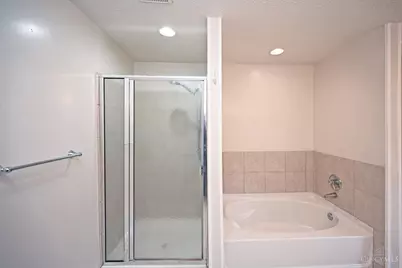 1266 Avon Drive, Cincinnati, OH 45229 - Photo 53