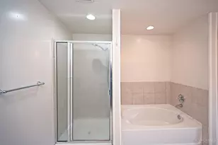 1266 Avon Dr, Cincinnati, OH 45229 - Photo 43