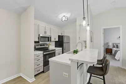 1544 W Galbraith Road #211, Cincinnati, OH 45231 - Photo 9