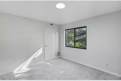 1544 W Galbraith Road #211, Cincinnati, OH 45231 - Photo 23