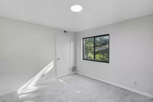 1544 W Galbraith Rd, Cincinnati, OH 45231 - Photo 23