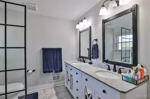 5300 Kenridge Dr, Blue Ash, OH 45242 - Photo 17