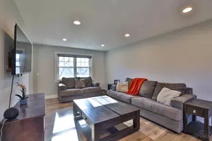 5300 Kenridge Dr, Blue Ash, OH 45242 - Photo 7