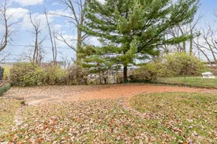 1933 Lawn Ave, Cincinnati, OH 45237 - Photo 9