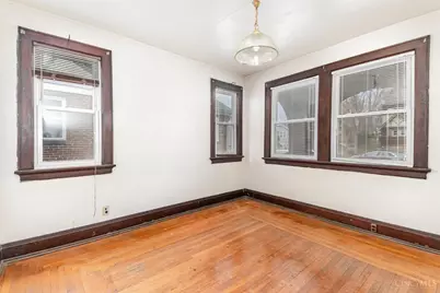 1933 Lawn Avenue, Cincinnati, OH 45237 - Photo 5