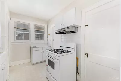 1933 Lawn Avenue, Cincinnati, OH 45237 - Photo 7