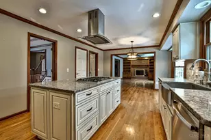 6364 Hickorybark Dr, Miami Township, OH 45140 - Photo 17