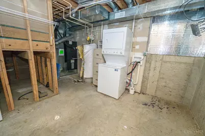 5905 Castlewood Crossing, Miami Township, OH 45150 - Photo 55