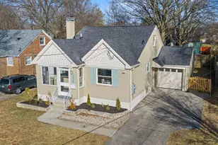 3830 S Broadlawn Cir, Silverton, OH 45236 - Photo 3