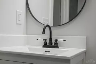 3830 S Broadlawn Cir, Silverton, OH 45236 - Photo 73