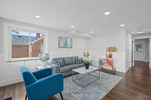 3830 S Broadlawn Cir, Silverton, OH 45236 - Photo 9