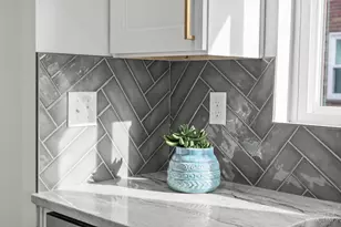 3830 S Broadlawn Cir, Silverton, OH 45236 - Photo 23