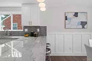 3830 S Broadlawn Cir, Silverton, OH 45236 - Photo 19