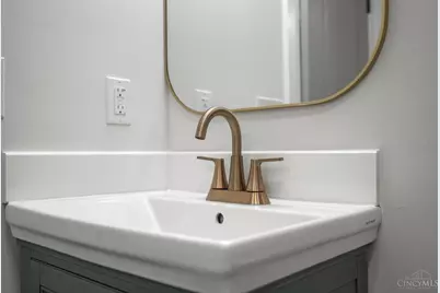 3830 S Broadlawn Circle, Silverton, OH 45236 - Photo 37