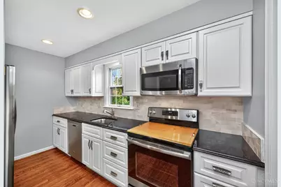 33 Creekwood Square, Glendale, OH 45246 - Photo 21