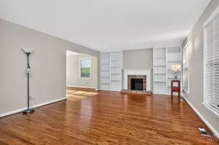 33 Creekwood Square, Glendale, OH 45246 - Photo 5