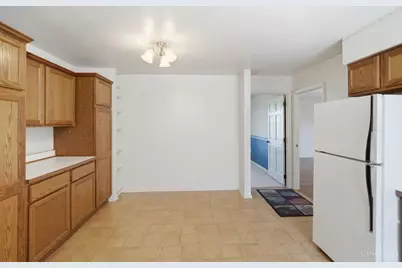 7628 Lesourdsville West Chester Road, West Chester, OH 45069 - Photo 19