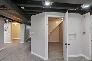 6085 Capri Dr, Cincinnati, OH 45224 - Photo 31