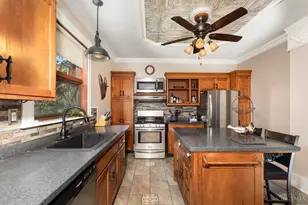 7027 Gracely Dr, Cincinnati, OH 45233 - Photo 11