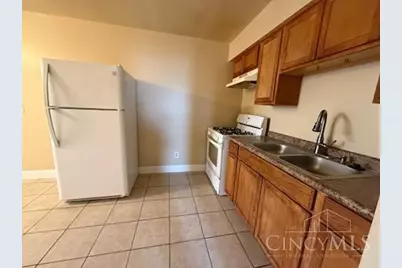 1161 Groesbeck Road, Cincinnati, OH 45224 - Photo 7