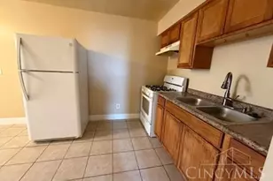 1161 Groesbeck Rd, Cincinnati, OH 45224 - Photo 7