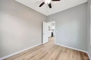 5320 Ward St, Cincinnati, OH 45227 - Photo 13