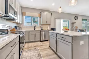 5817 Montrose Ct, Hamilton Township, OH 45152 - Photo 9