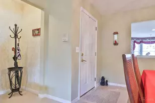 5481 Asbury Lake Dr, Green Township, OH 45247 - Photo 3