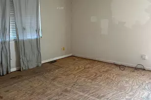 7393 Saxony Dr, West Chester, OH 45069 - Photo 7