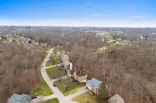 609 Valley Woods Ct, Miami Township, OH 45140 - Photo 45